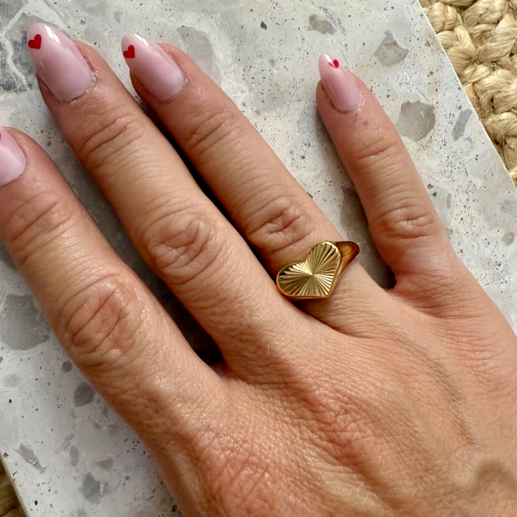 Amour Fluted Heart Ring