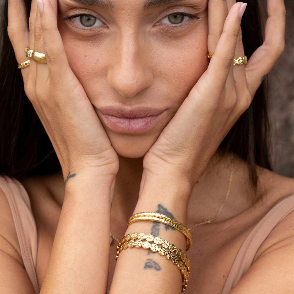 Crush O Link Bangle Gold