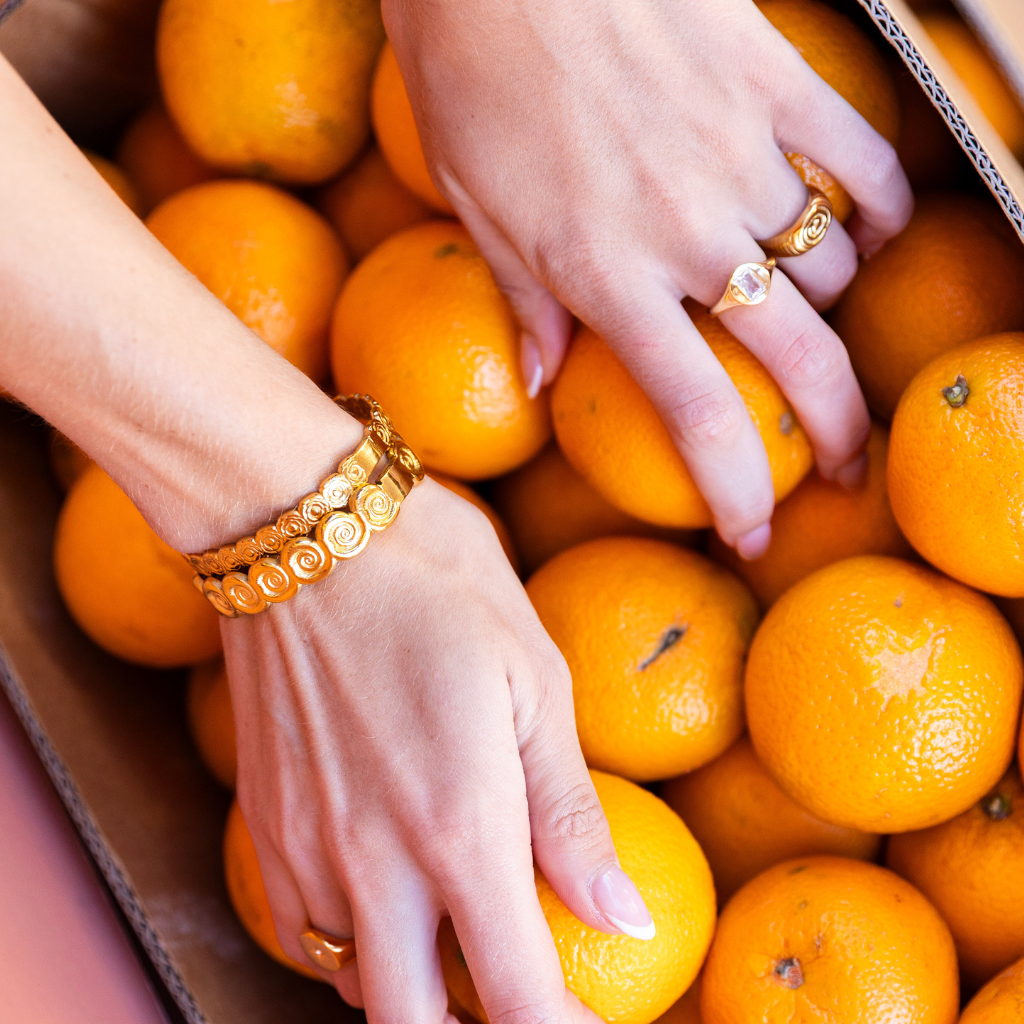 Nova Bangle Large Swirl