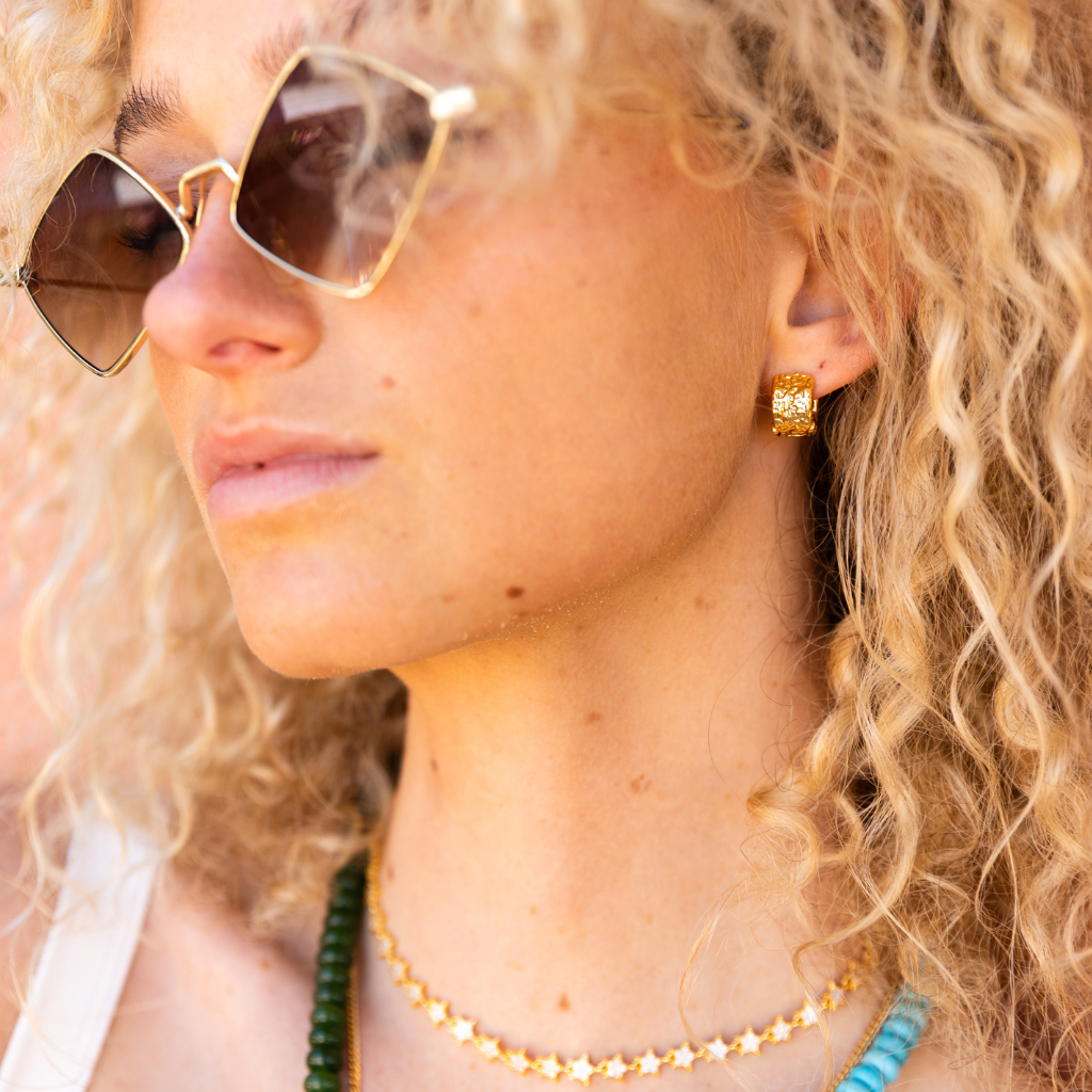 Eclipse Crush Huggie Gold