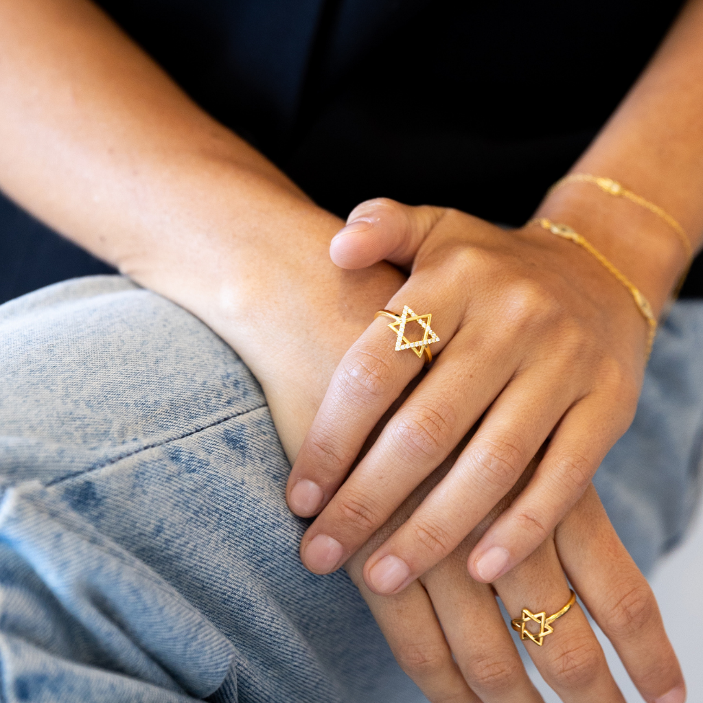 Ella Gold Magen David Ring