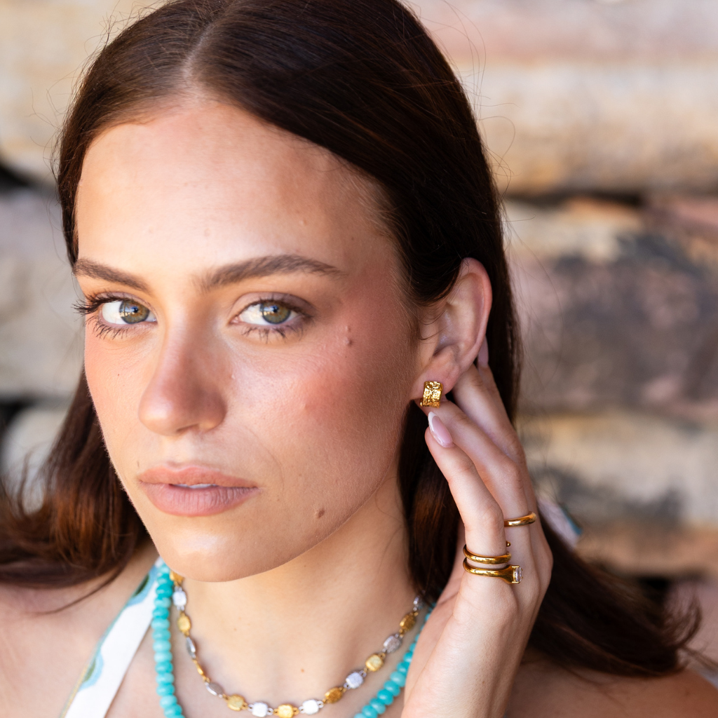 Eclipse Crush Huggie Gold