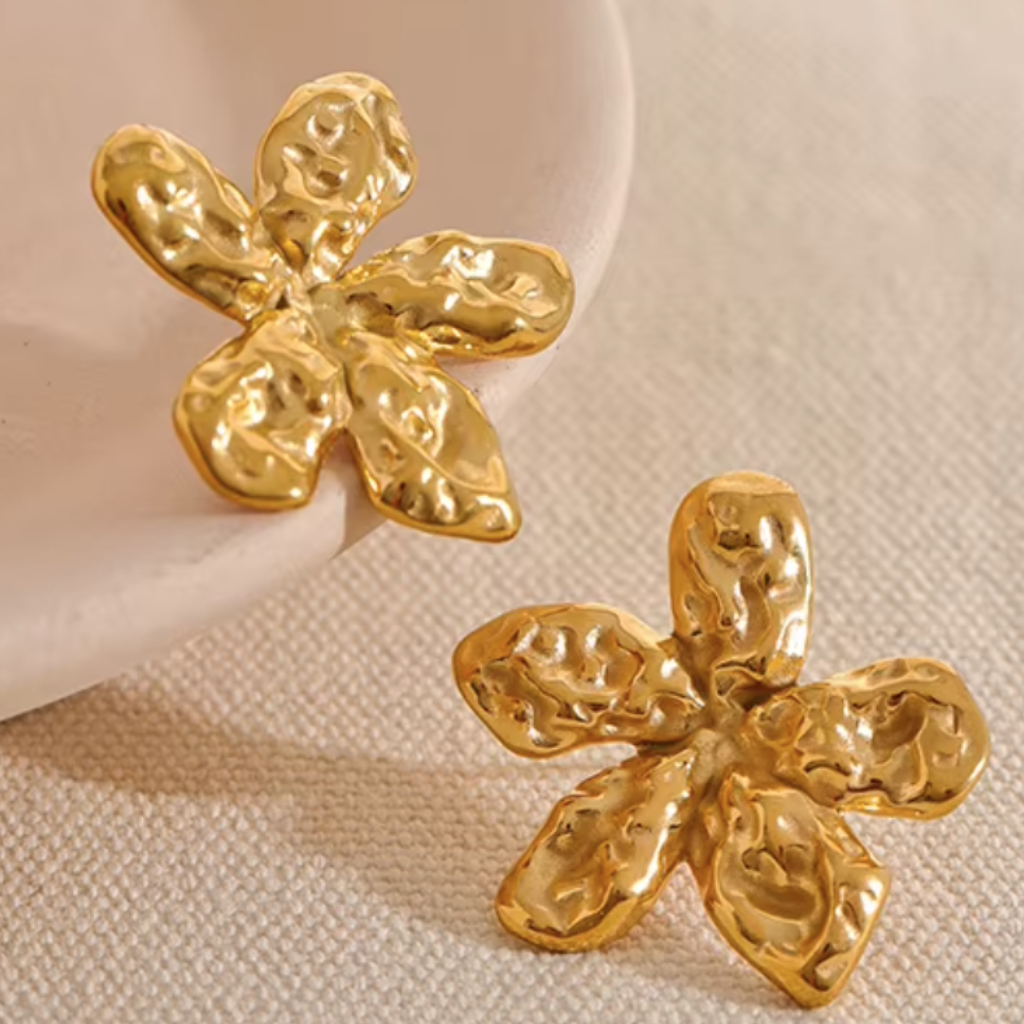 Daisy Gold Earrings