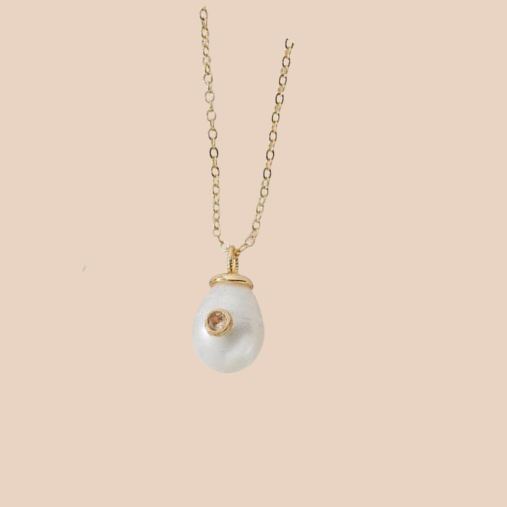 Venus Pearl Necklace