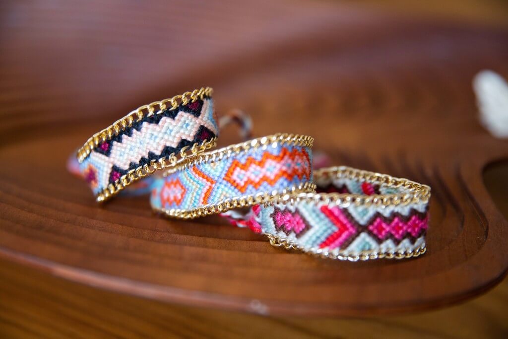 Braided Friendship Bracelet (Pink) - Chuchka