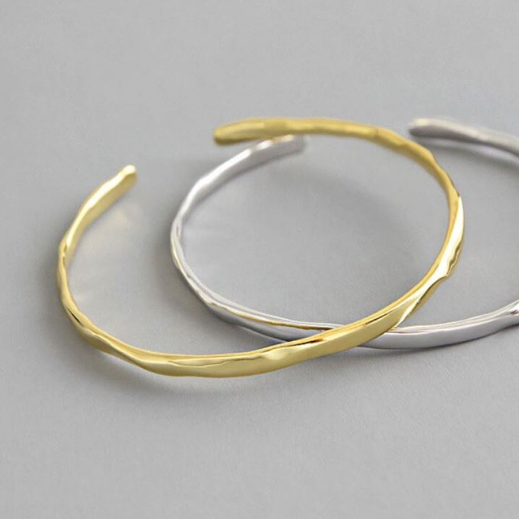 Smooth Bangle (Gold) - Chuchka