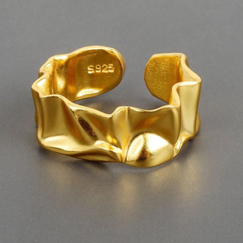 Chuchka Crinkle Ring