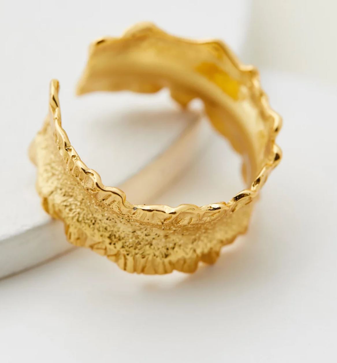 Crush Speckle Ring - Gold